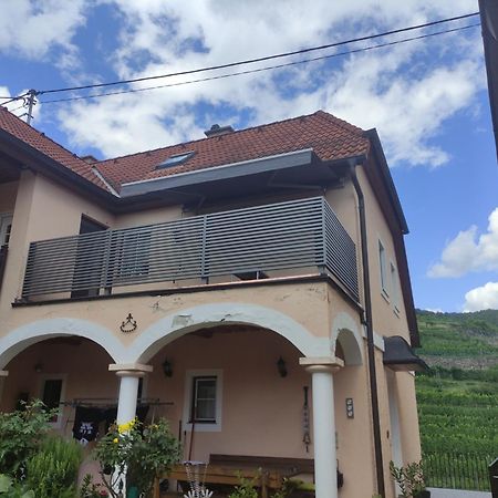 Wohnung In Der Wachau ヴァイセンキルヒェン・イン・デア・ヴァッハウ エクステリア 写真